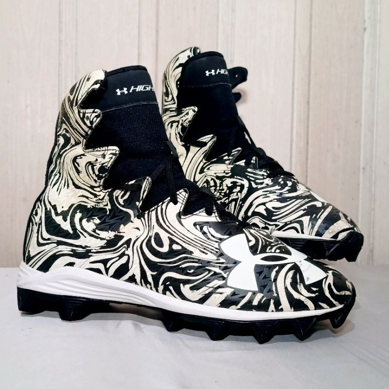 Sepatu Under Armour