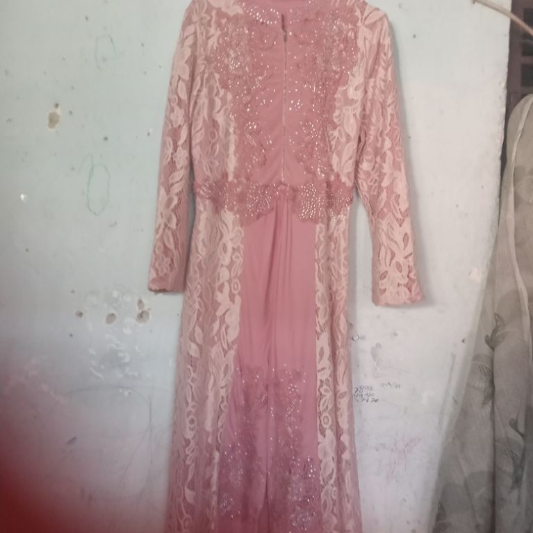 Gamis Brukat Mewah Rayon Premium dengan Jahitan Halus