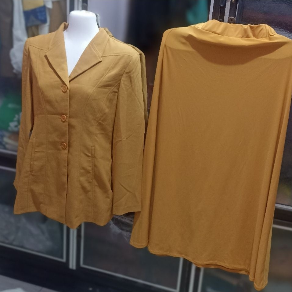 Preloved setelan seragam guru wanita ( LD 88 )