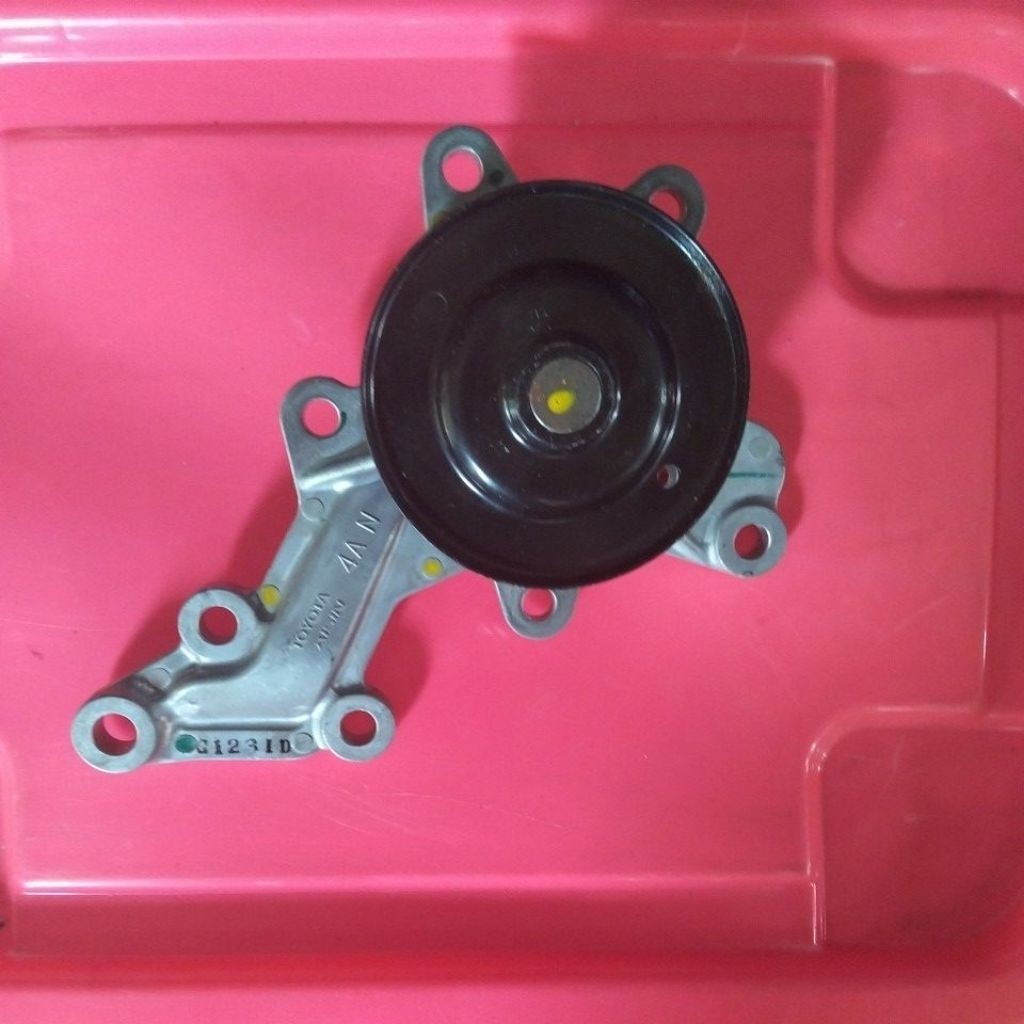 water pump Toyota New rush Terios Avanza grand 2016-2019 original