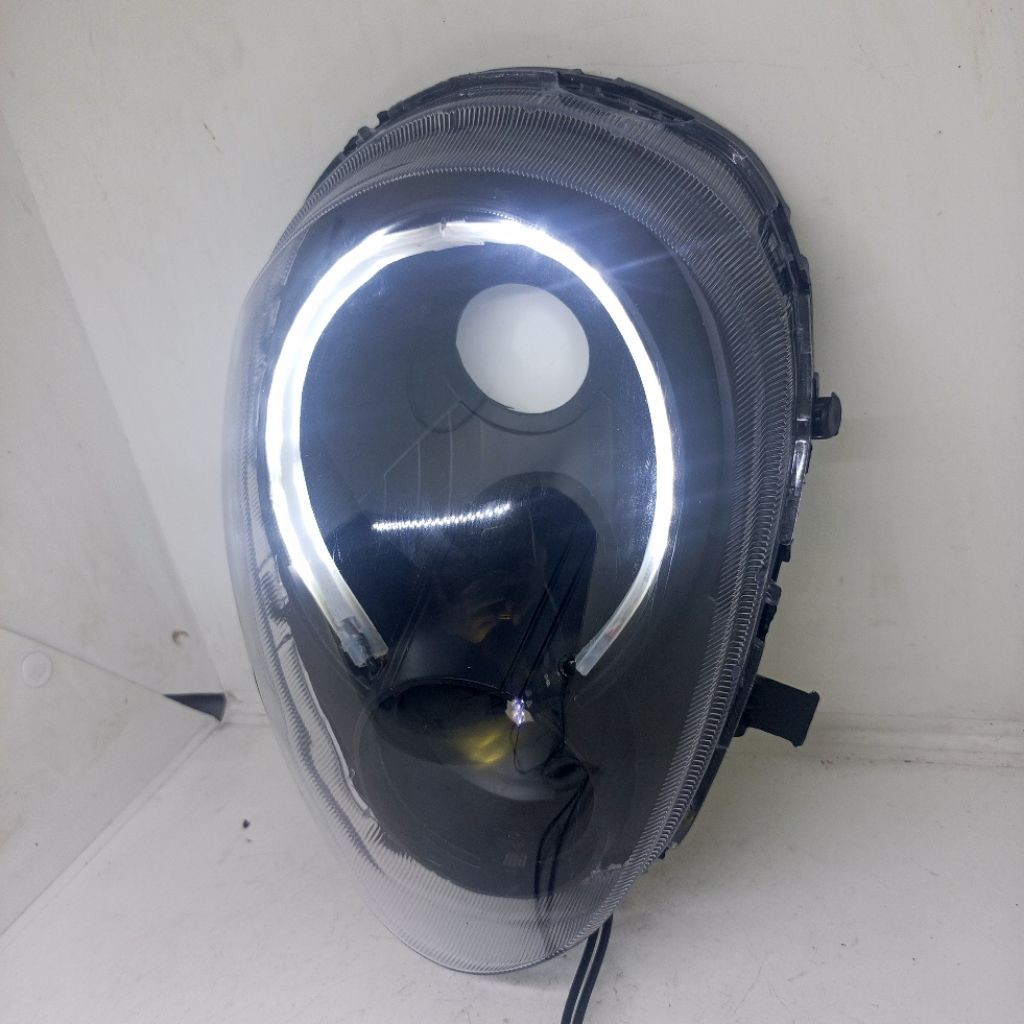 CUSTOM REFLEKTOR LAMPU DEPAN SCOOPY KARBU  BAHAN LAMPU H4 PLUS ALIS RUNING
