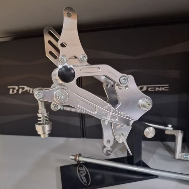 Bpro Footstep Underbone R15 V3  Cbr Cb 150r Gsx Vixion Sonic Rx king  Mx King Ninja B pro