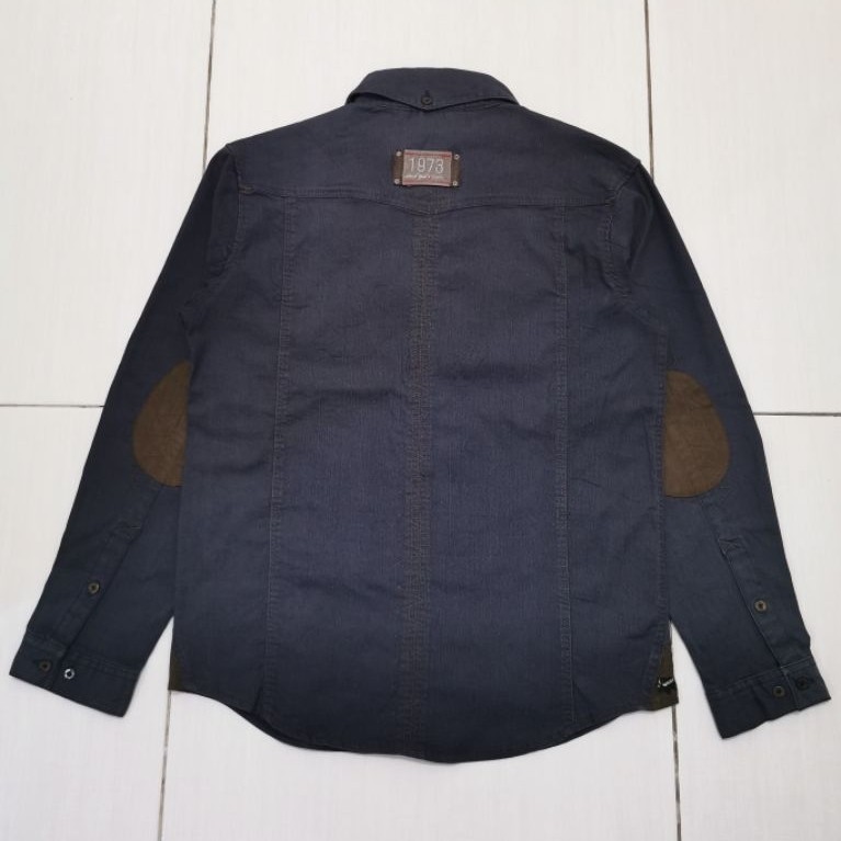 kemeja denim black yak