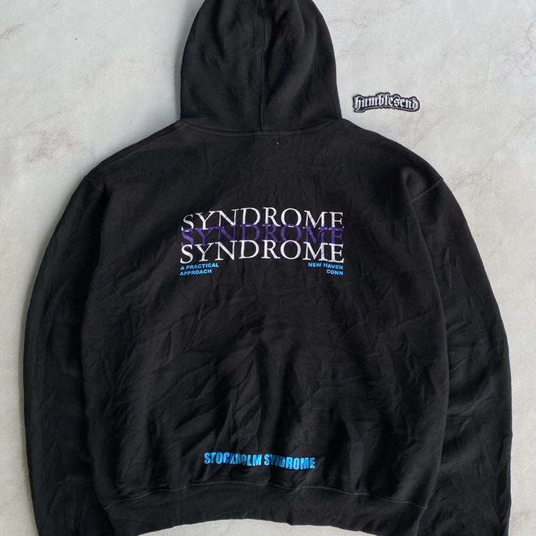HOODIE ONA BASEMENT
