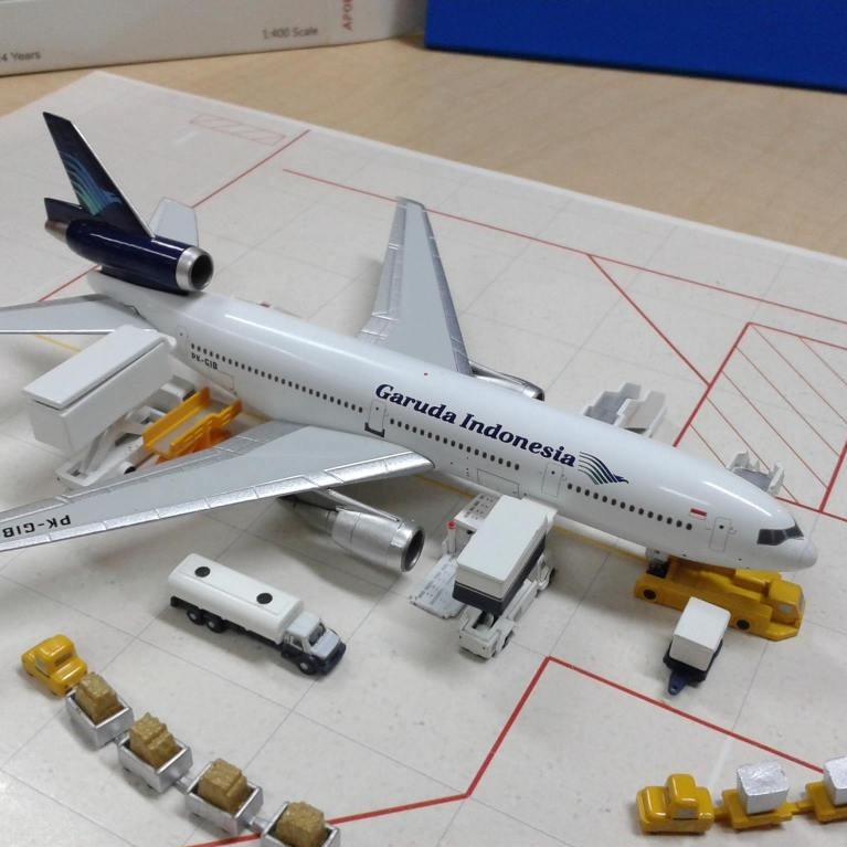 Diecast Pesawat Garuda Indonesia Mcdonnell-Douglas DC-10-30 rego PK-GIB Apollo skala 1:400