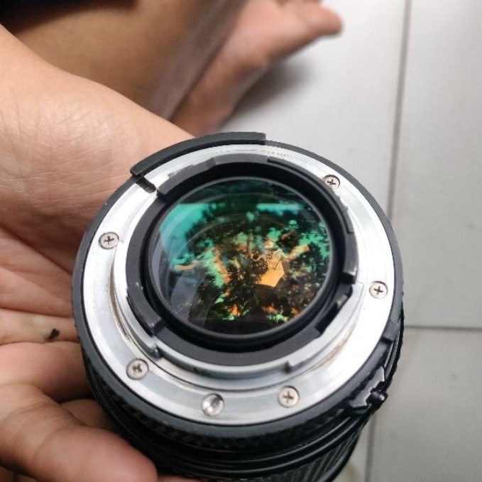 Nikon AF Nikkor 70-210mm f/4.