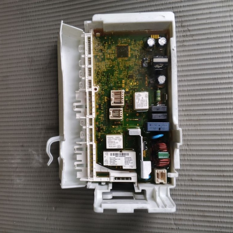Modul-mesin-cuci-electrolux-EWF85743-EWF10743