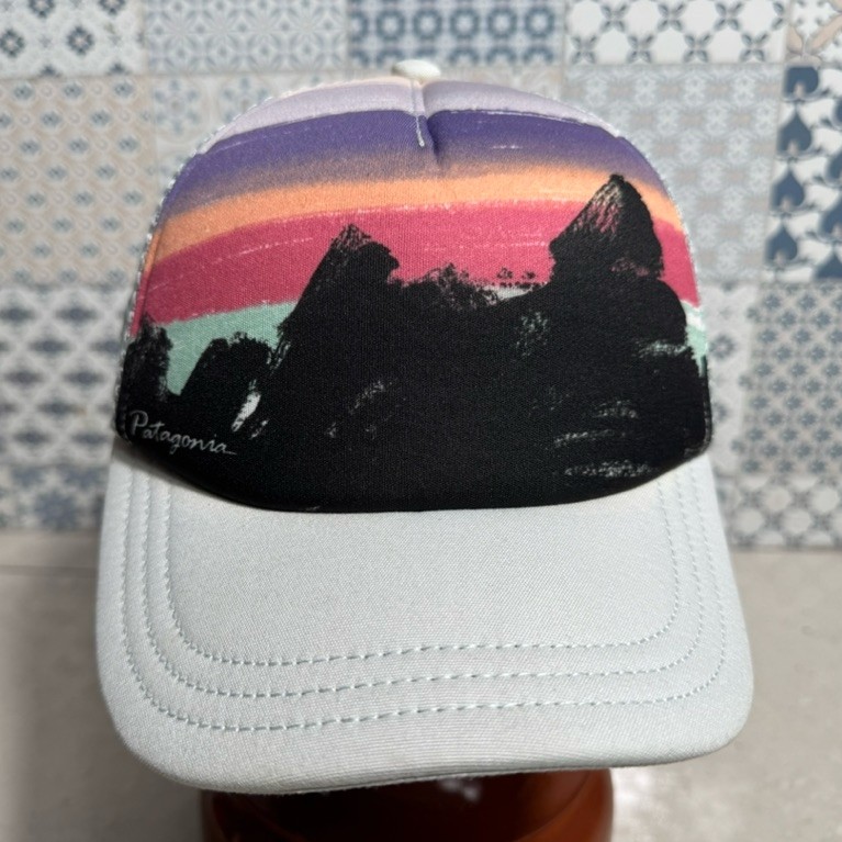 Topi Second Brand Branded Patagonia Trucker Rainbow Original Tag Cutted