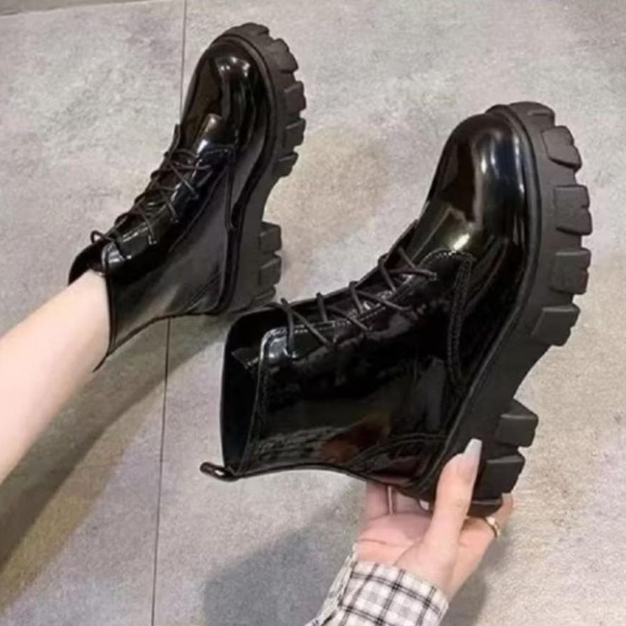 Fast Delivery Boots Sepatu Sneakers Wanita Sneakers Fashion Shoes Korea Sepatu Wanita Boots Hitam Po