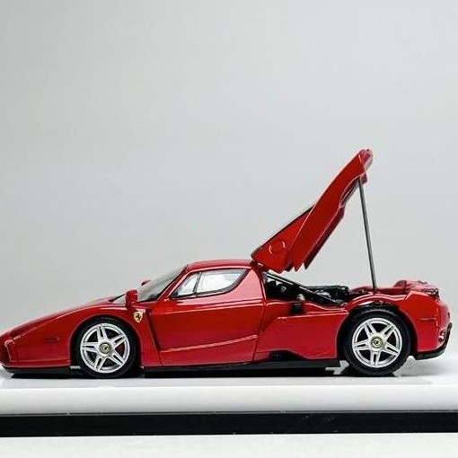 KING MODEL 1/64 FERRARI ENZO RED - STANCE HUNTERS SH 1/64 NOVITEC FERRARO SF90 - MORTAL 1/64 MAZDA R