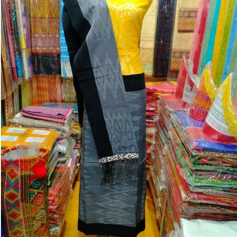 Songket Tarutung Sibolang Rasta Tenun Tangan
