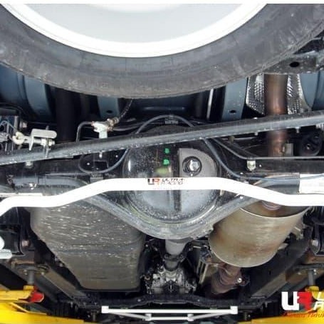 Aksesoris Stabiliser Swaybar ULTRA RACING Fortuner Grand Innova 03-14