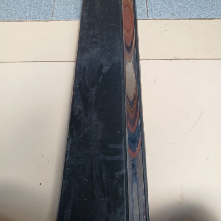 moulding pintu depan kiri crv turbo
