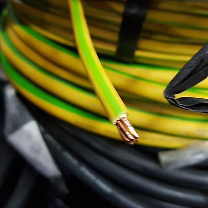 GAVANISHOPJAYA - KABEL GROUNDING 16MM KUNING HIJAU/KABEL PENANGKAL PETIR GROUNDING 16MM