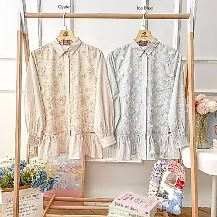 Yumi Stripe Shirt Kienka / Shirt by Kienka / Jastip Kienka / Atasan wanita