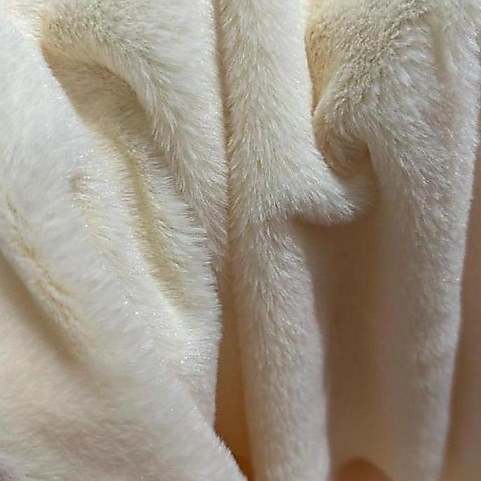 Lengkappoll- Kain Bulu Rabbit Fur/ Kain Bulu Kelinci Halus Dan Lembut