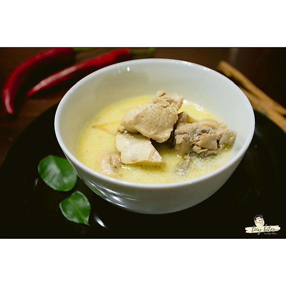 Opor Ayam (Frozen) by Amaya Kitchen