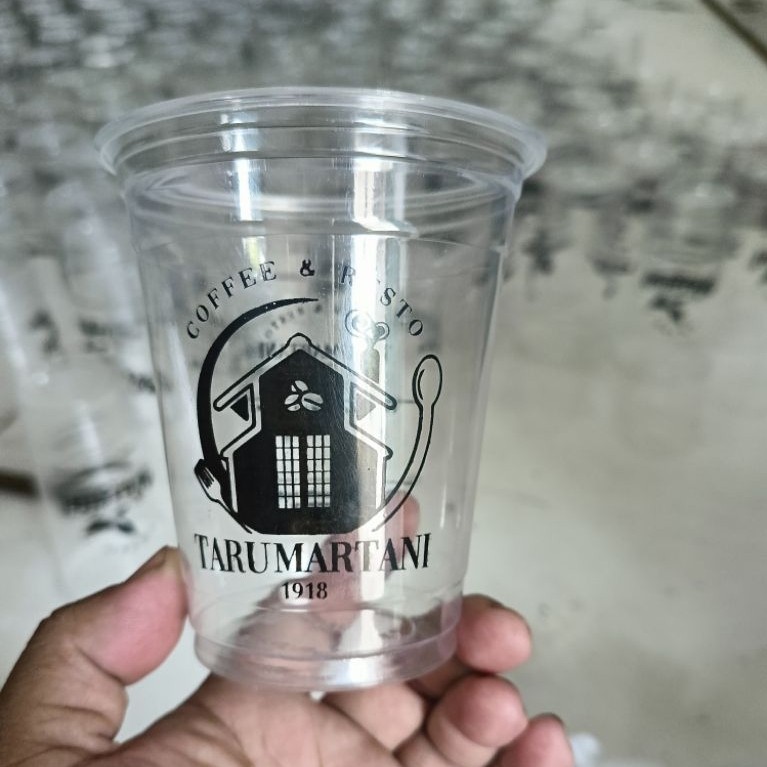 sablon cup pet dan tutup strawles