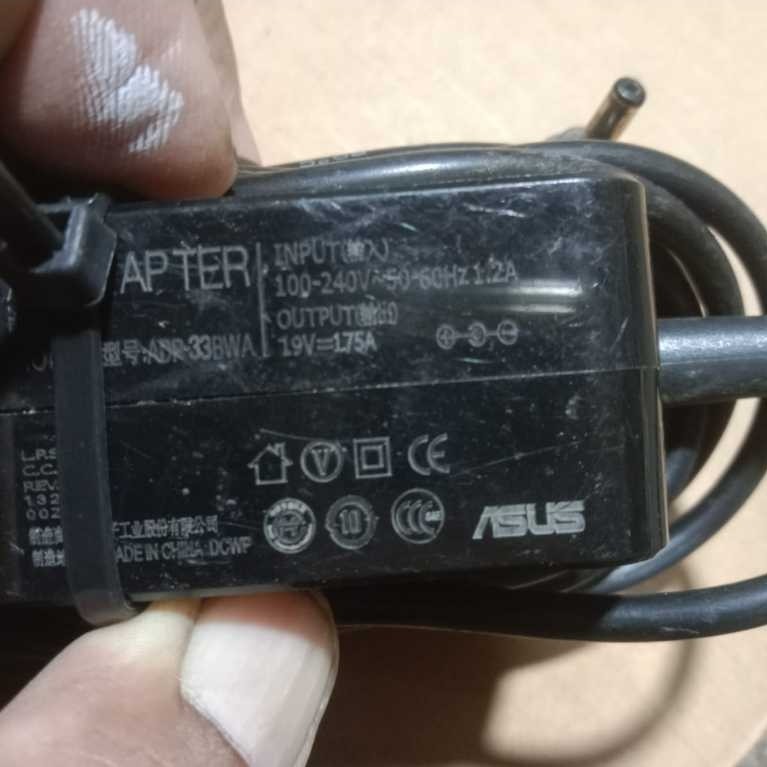 bekas normal ces charger netbook ASUS 19V1.75A ADP-33AW AC Adapter  ASUS VivoBook colokan kecil