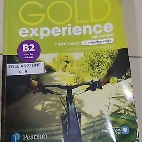 Buku Gold Experience B2