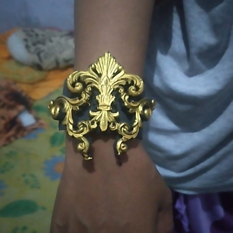 gelang aksesoris karnaval bahan lem tembak, 30rb sepasang