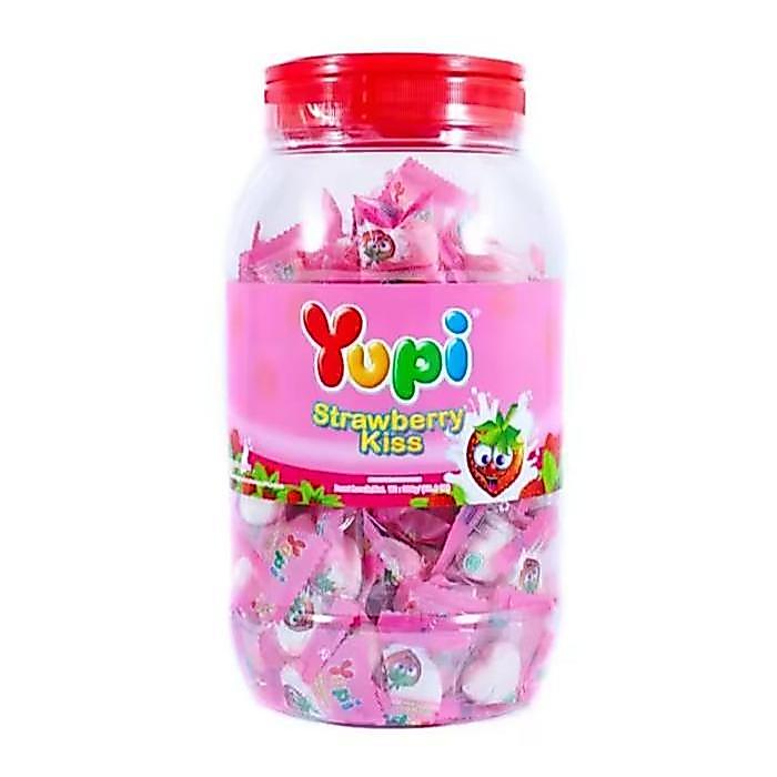 Permen Yupi Strawberry Kiss Toples - Permen Yupi