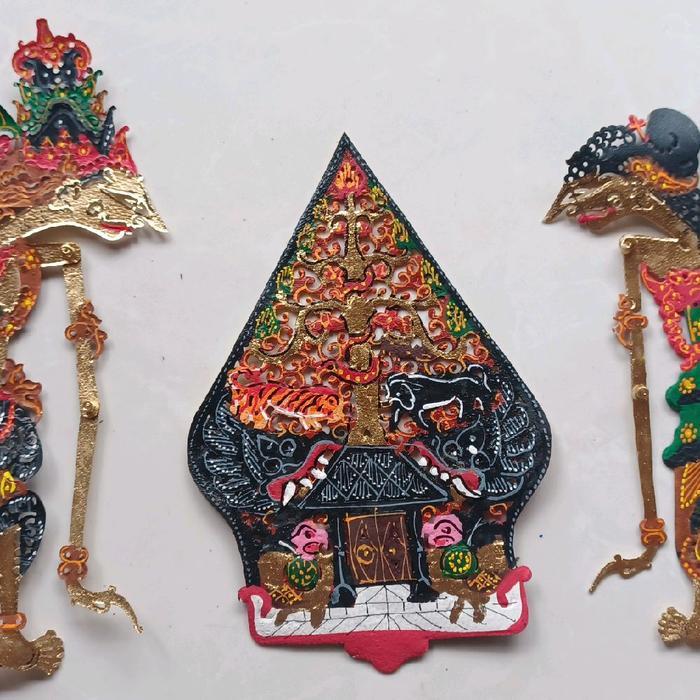 Wayang Rama Sinta dan Gunungan Bahan Asli Kulit Autentik Cat Bolak-Balik Tinggi 17 cm Cocok untuk Pe