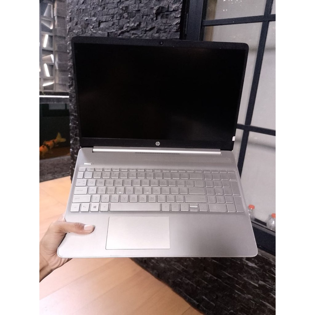 HP 15s-fq2642TU Intel Core i5 1135G7 Ram 8Gb Ssd 512Gb