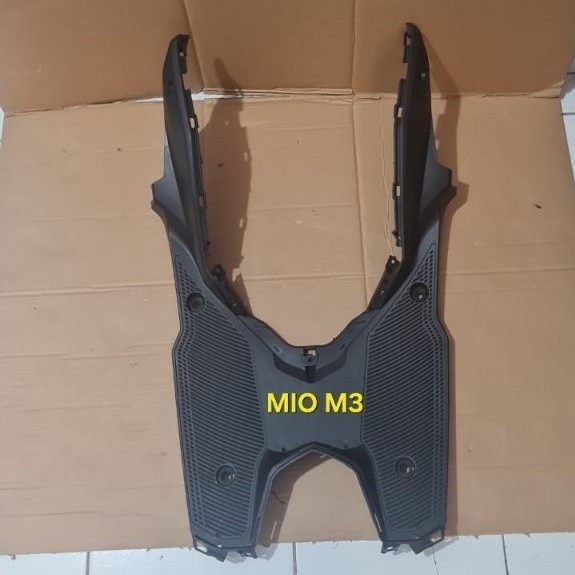 Footrest Atas/ Pijakan Kaki Mio M3