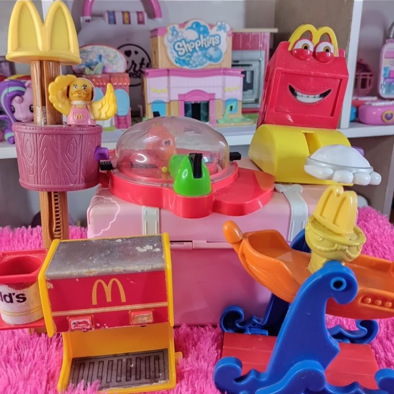maskot mcd (take all)