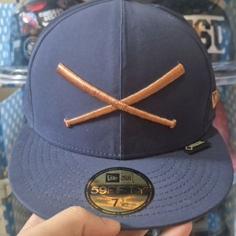 Topi Snapback New era x Justfitted x Goretex (Size 7 1/8).