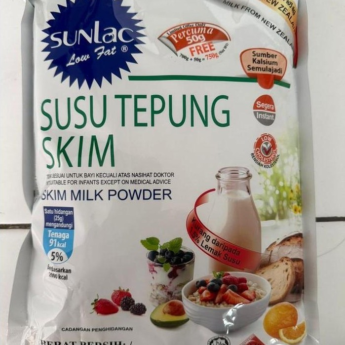 SUNLAC Low Fat Susu Bubuk Skim Malaysia 750gram