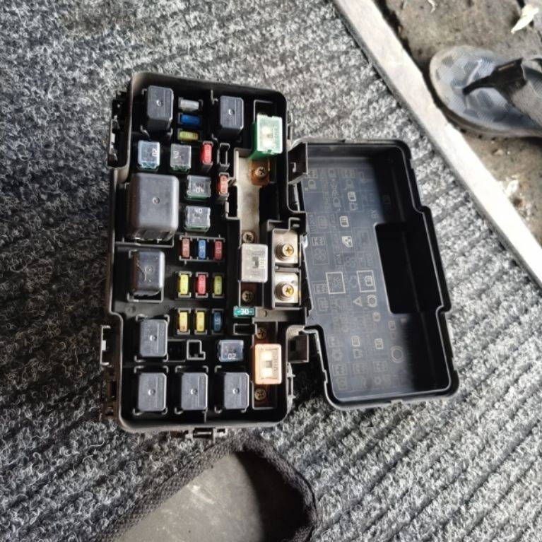 fuse box sekring Honda Stream 2.0 CRV gen 2 K20A