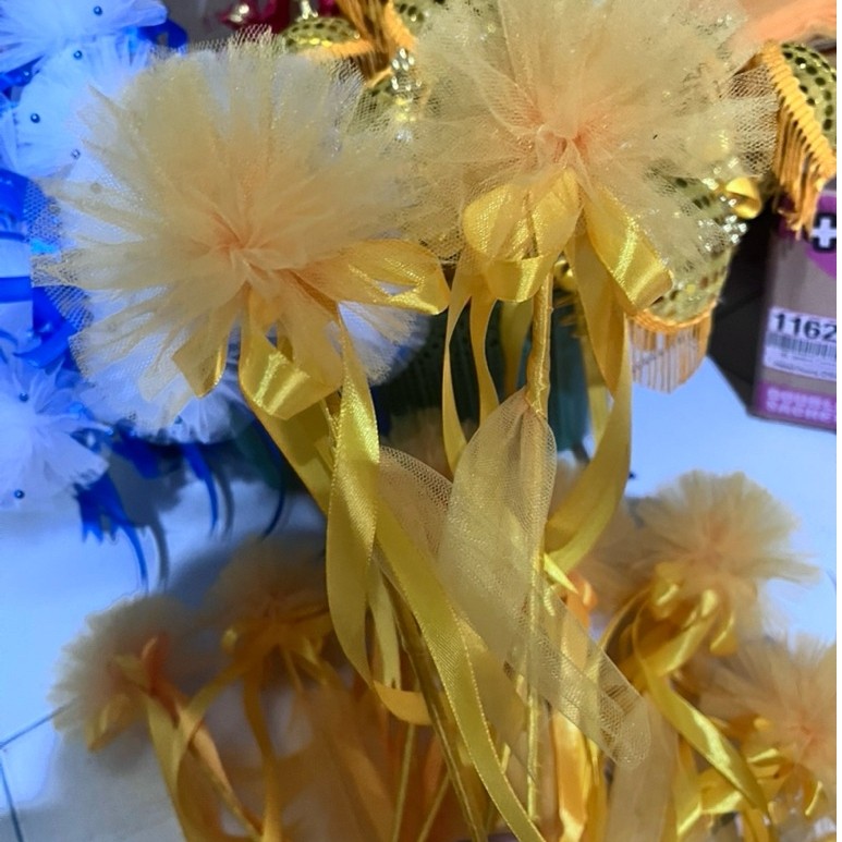 bunga telur pompom polos
