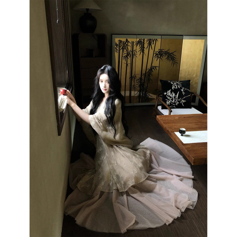 Gaun Wanita Elegan Korean Style Dress Panjang Layer Premium Loose Flowing Aesthetic Vintage Chic