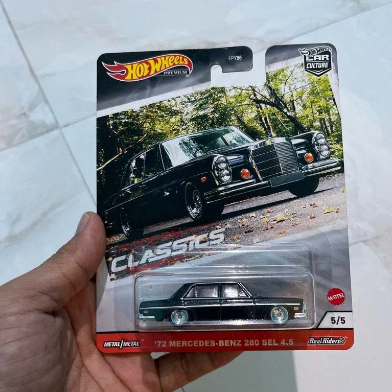 Mercy kebo premium hotwheels