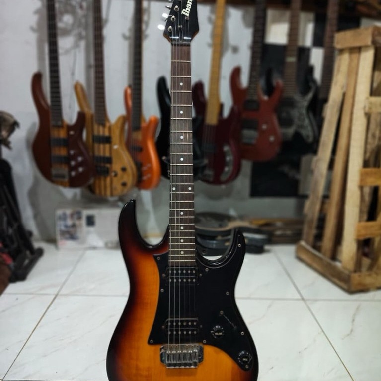 gitar elektrik ibanez gio original