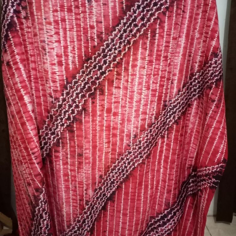 Kain Sasirangan berbahan katun sutra