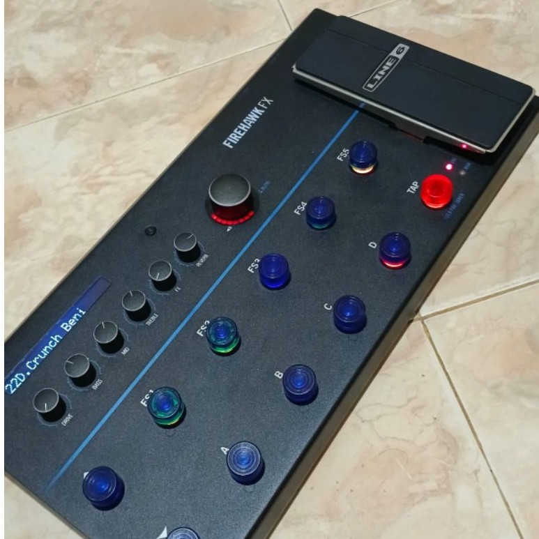 efek gitar LINE 6 FIREHAWK