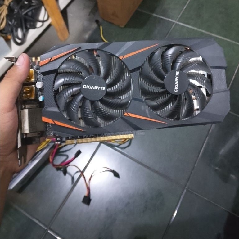 GTX 1070TI 8GB  GiGABYTE