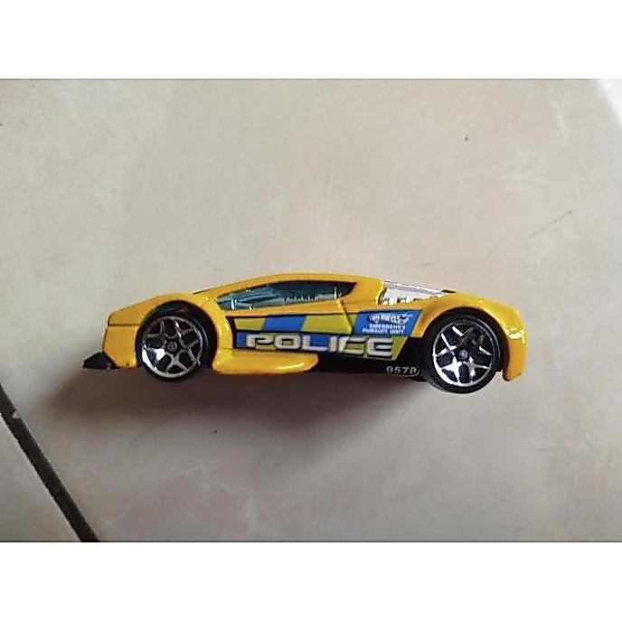 0354 ASSORTED DIECAST LOOSE : HOTWHEELS - ZOTIC YELLOW POLICE K6179 MCS27