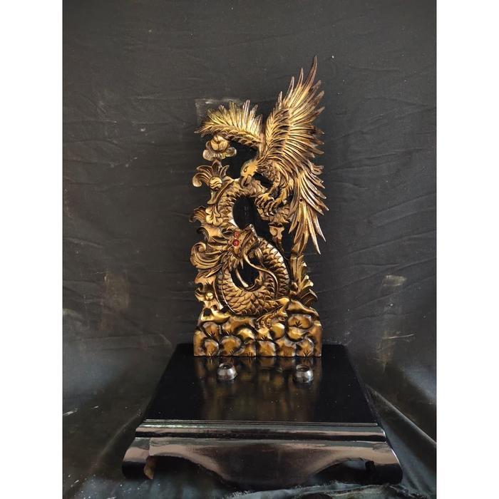 blawong Blawong Keris Ukir Naga Tarung Rajawali Kayu Jati Tempat Pusaka Dinding Handmade Isi 2 Keris
