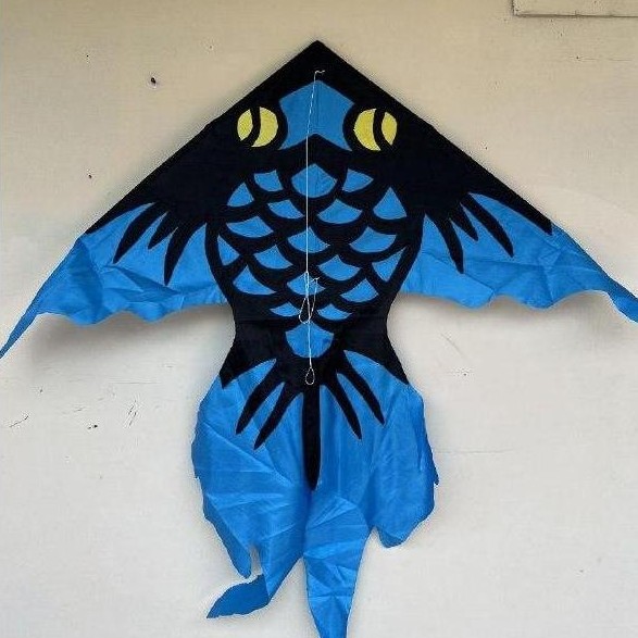 Layangan karakter hewan & superhero Beraneka warna, layangan zulfa lanang Beraneka warna
