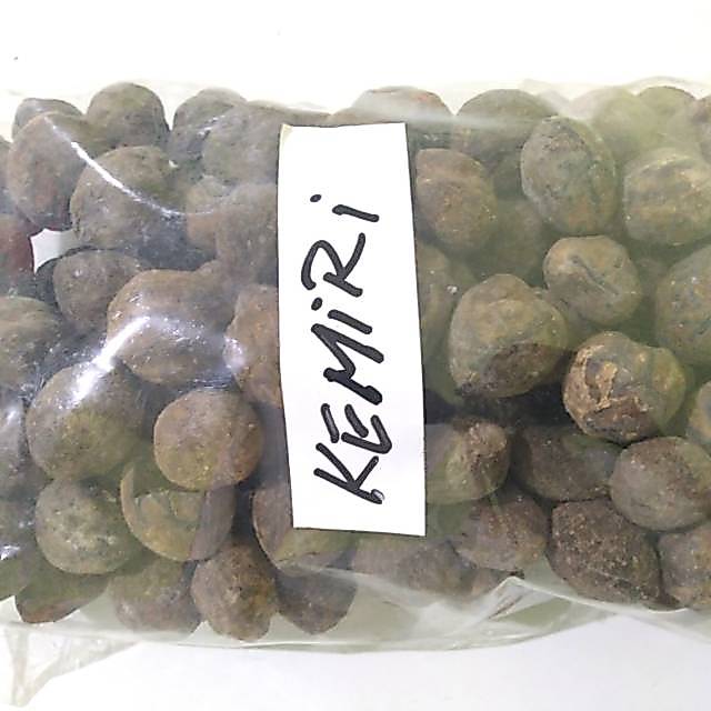 Kemiri Utuh 500gr / 1kg Masih Ada Cangkang Kulit