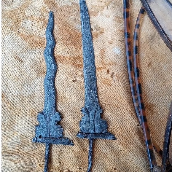keris umyang pamor melati sepasang