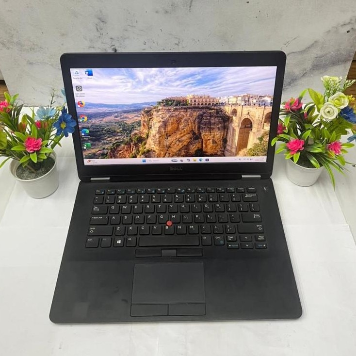 DELL LATITUDE E7470 CORE I7 GEN 6 RAM 8 GB SSD 256 GB