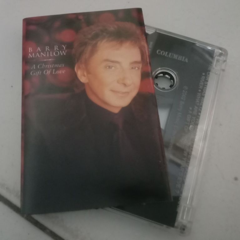 Kaset Pita Barry Manilow Christmas Gift