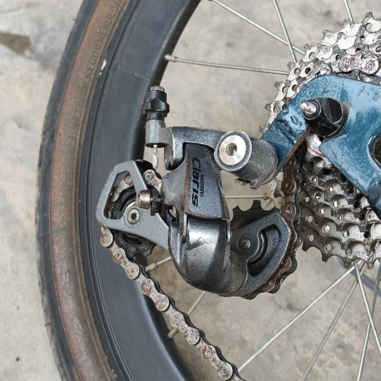 RD Shimano Claris 8 speed include rantai