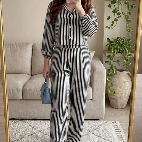 MIANA ONESET SALUR STELAN DAILY KEKINIAN