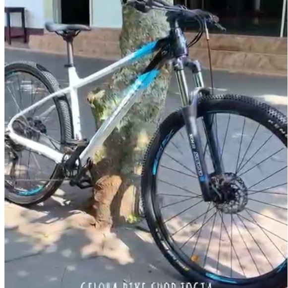 Polygon Xtrada 5 size L 29R (Sepeda bekas)